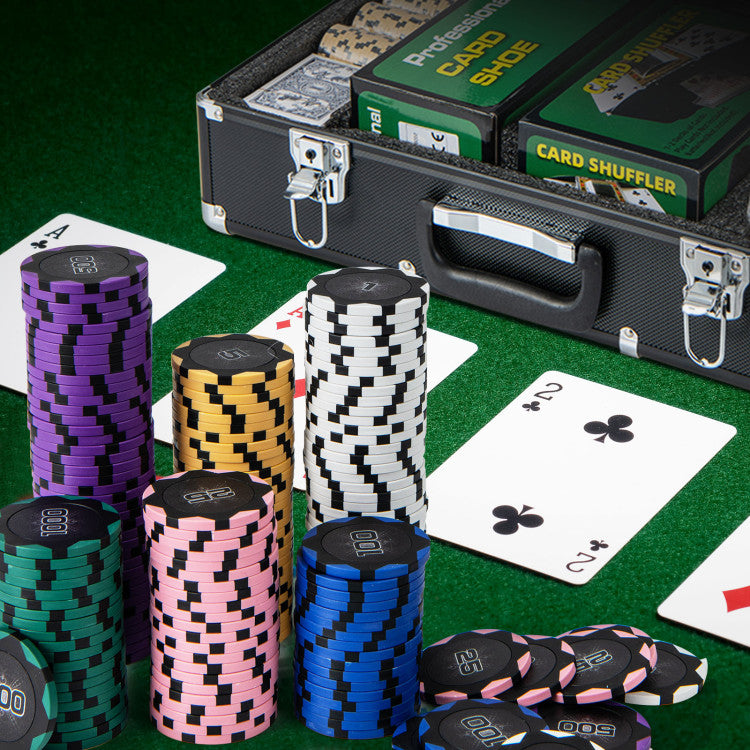 600-Piece Poker Chip Set with 14g Claytec Chips and Carrying Case