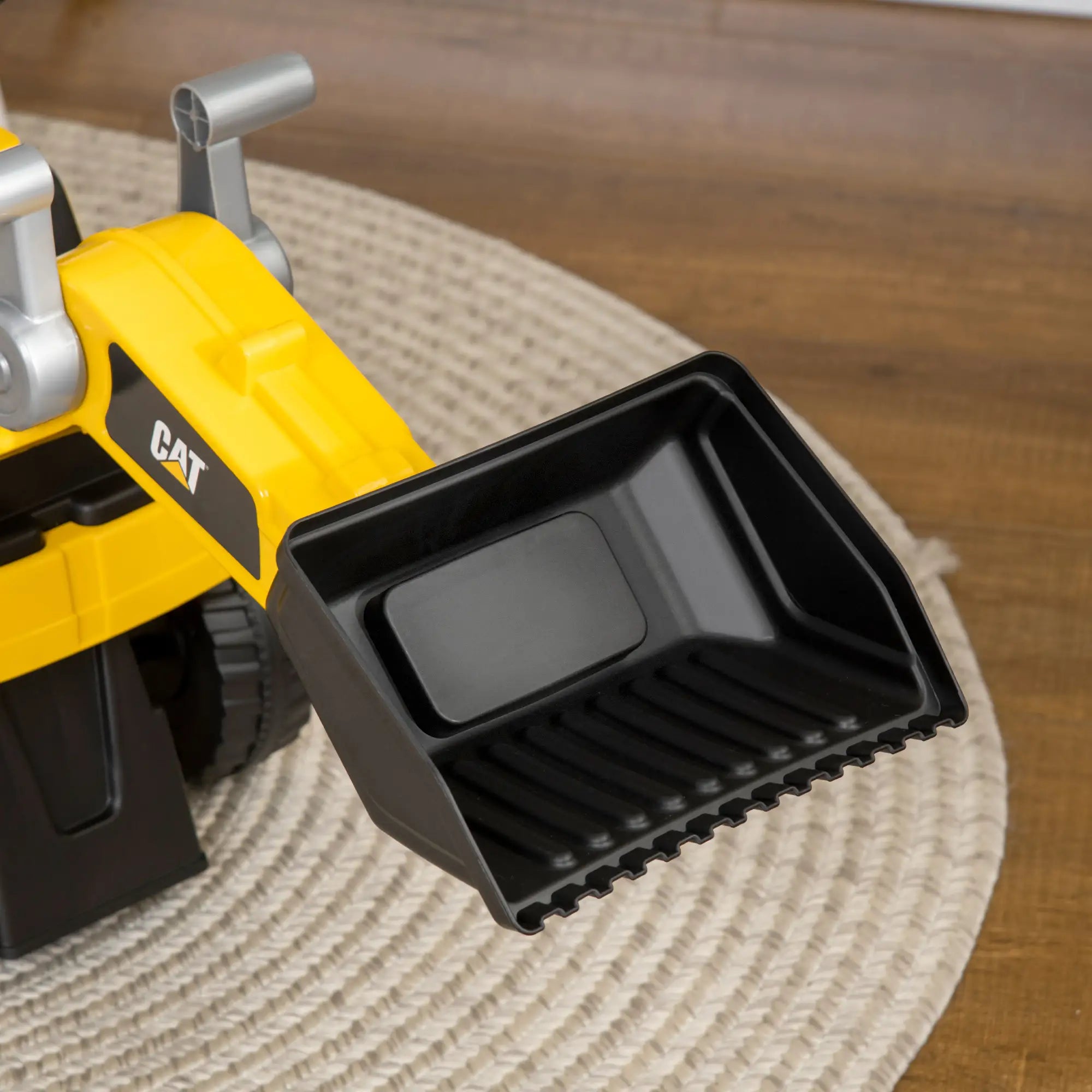 CAT licensed excavator toy with manual shovel and horn