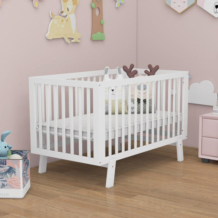 Adjustable Rubber Wood Baby Crib with Multiple Mattress Heights and Safety Guardrails
