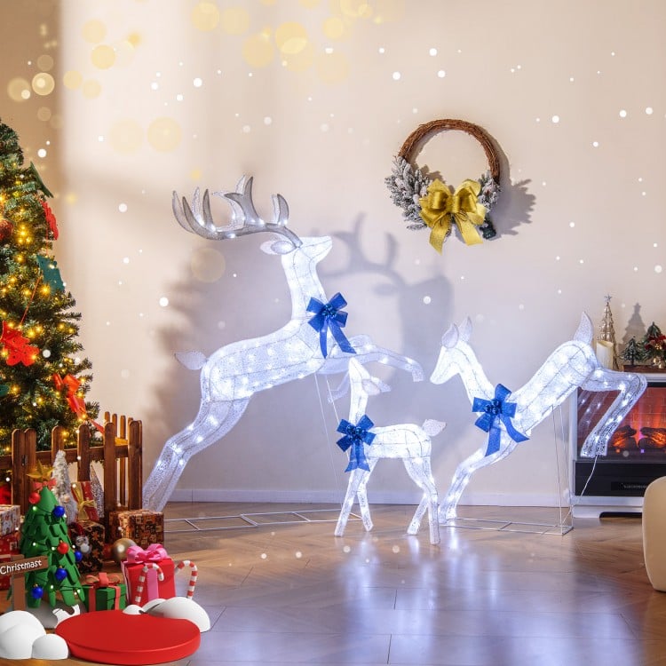 festive-reindeer-set-with-255-led-lights-outdoor