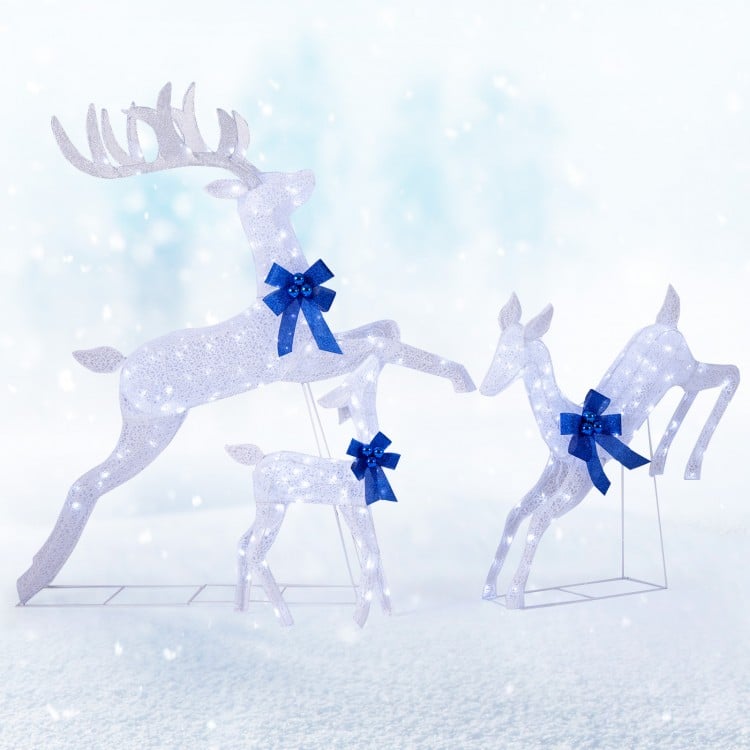 illuminated-reindeer-family-holiday-yard-decoration