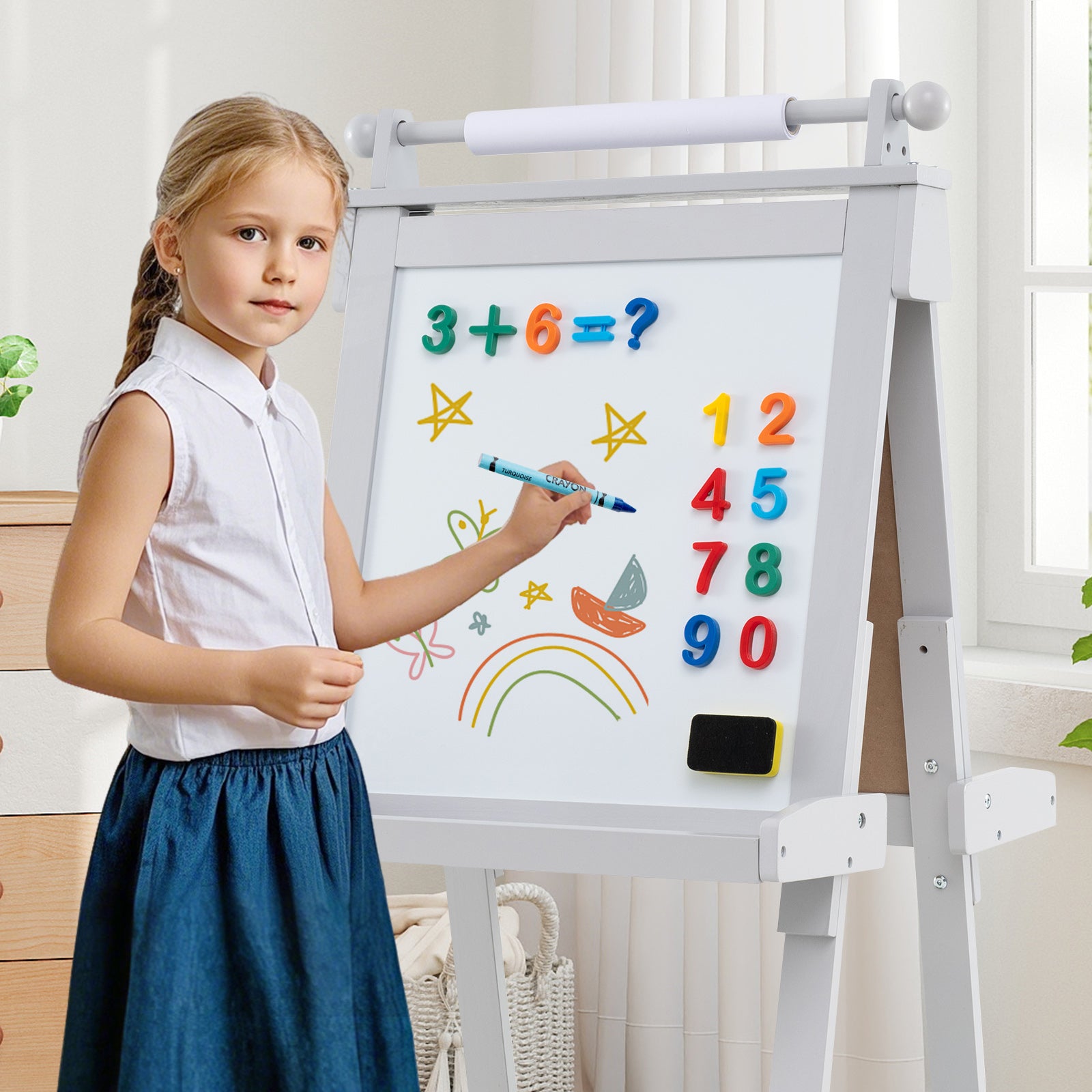 Kids easel with storage trays and paint cups2