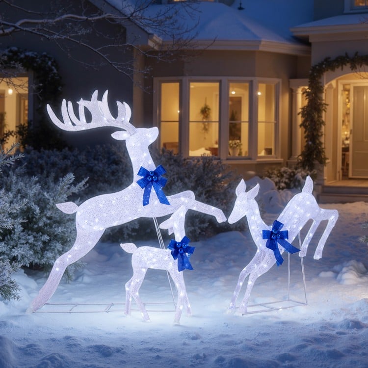 led-reindeer-decorations-for-lawn-and-garden