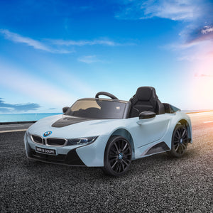 Luxury BMW I8 kids car gift idea for boys and girls aged 3–8.