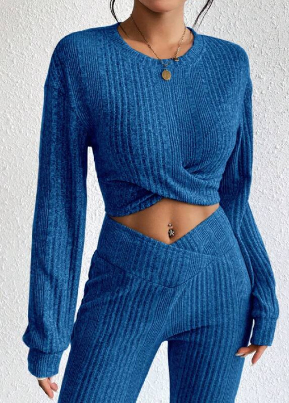 Essence Solid Drop Shoulder Crop Sweatshirt