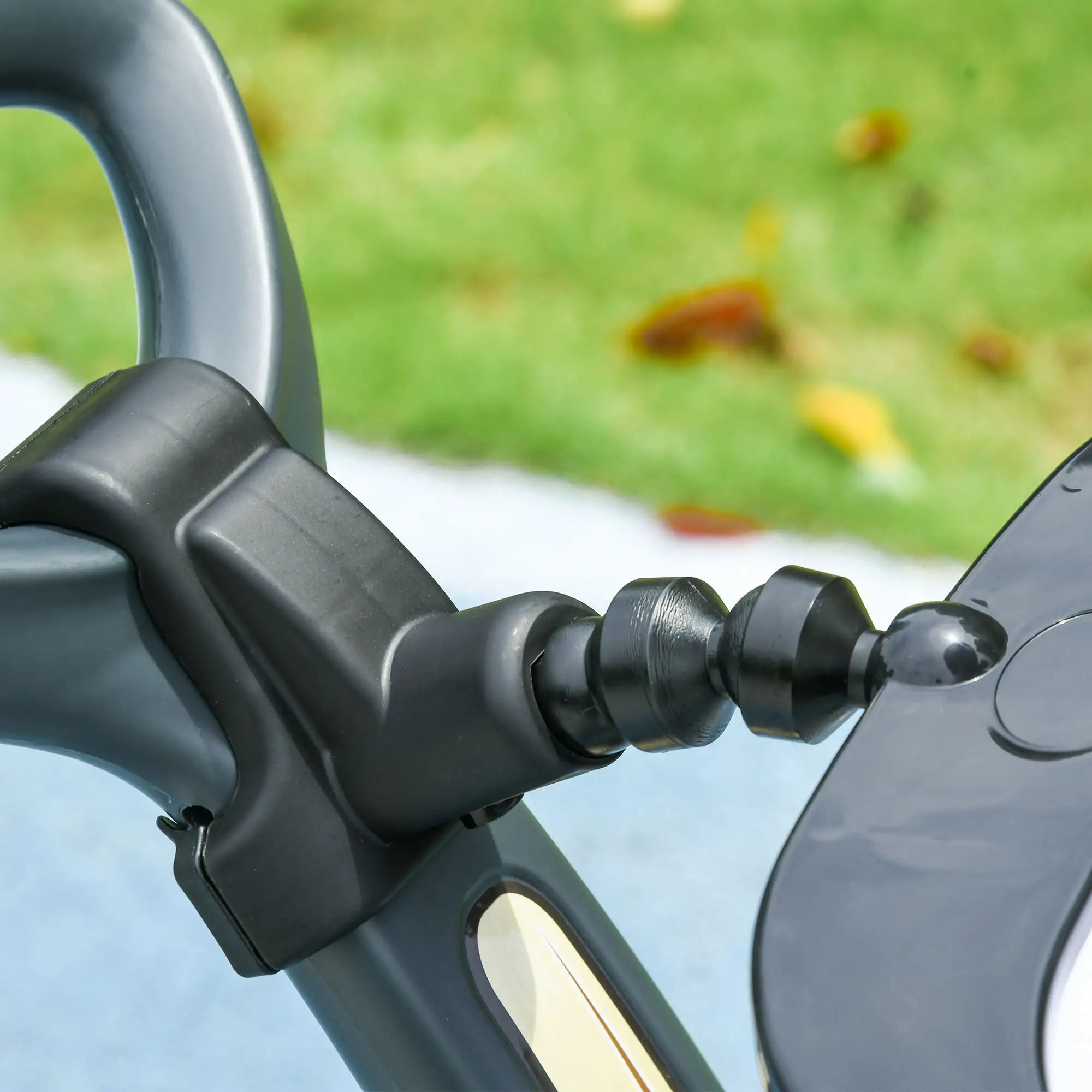 Smooth wheels for easy indoor and outdoor rides